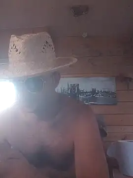 Vikingo1985 online show from September 11, 2025, 5:24 pm