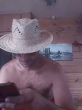 Vikingo1985 online show from September 14, 2025, 5:01 pm