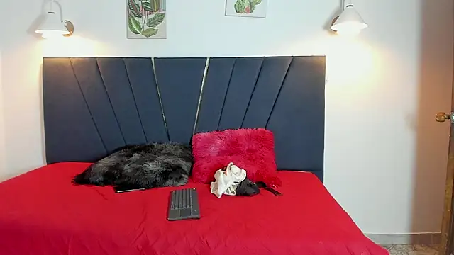 hotvain cum23 online show from September 18, 2025, 4:47 am