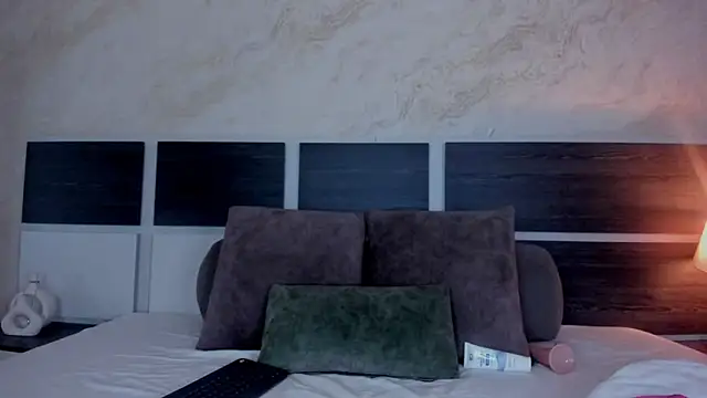 Snapshot of Susanna_Cute chatting on October 27, 2025, 12:53 pm Susanna Cute online show from October 27, 2025, 12:53 pm