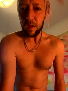 Snapshot of straight-alex_ chatting on September 9, 2025, 11:10 am straight-alex online show from September 9, 2025, 11:10 am