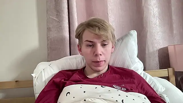 scottishtwink01 online show from September 28, 2025, 12:43 pm