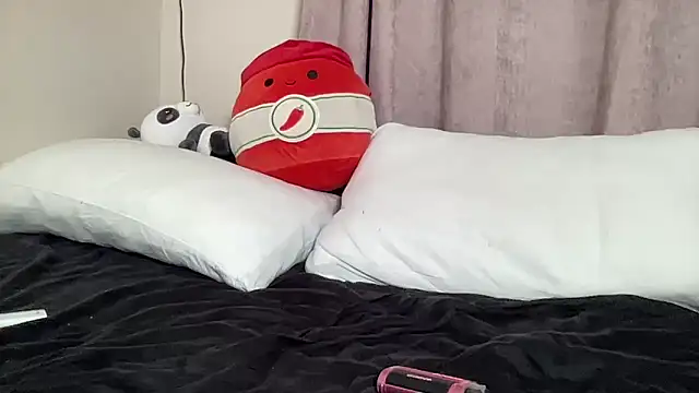 scottishtwink01 online show from October 15, 2025, 12:22 am