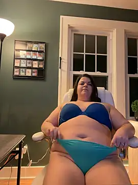 PlayWithBrittany online show from December 19, 2025, 11:34 pm