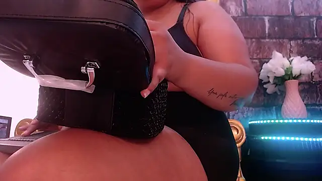 ValeryBerri online show from February 3, 2026, 12:21 pm