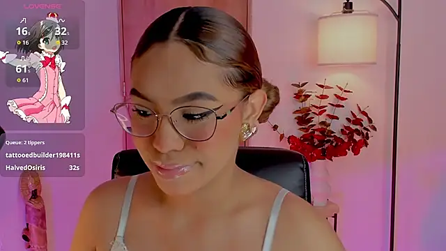 Snapshot of OxanaFedorova1- chatting on October 10, 2025, 9:58 pm OxanaFedorova1- online show from October 10, 2025, 9:58 pm