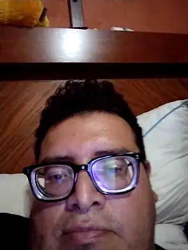 Santiagoqro85 online show from October 5, 2025, 4:11 am