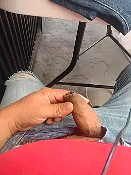 Santiagoqro85 online show from October 7, 2025, 8:06 pm