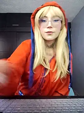 iriss cardenas online show from September 9, 2025, 12:05 pm