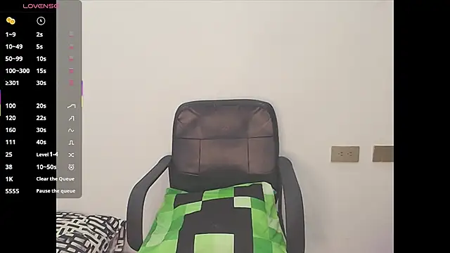 Isis Bladee online show from June 11, 2026, 9:46 pm
