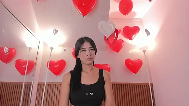 nicol giraldoo online show from February 14, 2026, 3:47 am