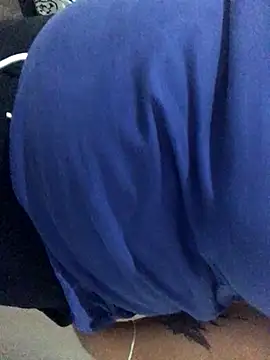 luzmelzinha online show from November 9, 2025, 6:06 pm