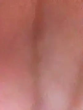 luzmelzinha online show from March 22, 2026, 12:25 am