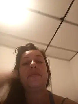 Snapshot of Brenda_London chatting on September 19, 2025, 3:30 am Brenda London online show from September 19, 2025, 3:30 am