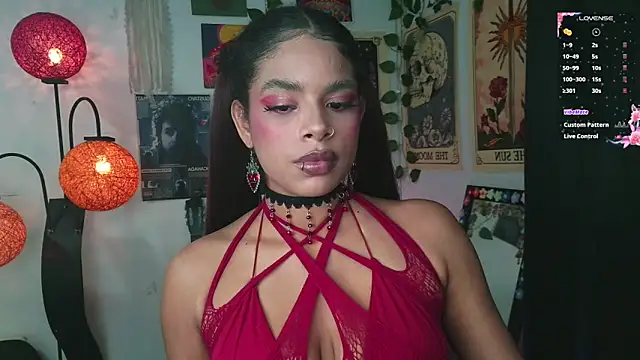 Raven luv online show from September 19, 2025, 1:18 am