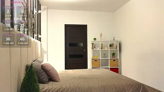 kiki-r online show from September 11, 2025, 10:37 am