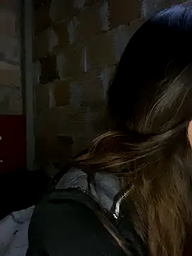 Snapshot of Merlina_Clarke chatting on October 12, 2025, 2:32 am Merlina Clarke online show from October 12, 2025, 2:32 am