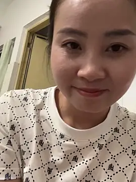 Snapshot of wly2028 chatting on September 26, 2025, 4:44 pm wly2028 online show from September 26, 2025, 4:44 pm