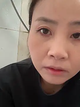 wly2028 online show from December 4, 2025, 5:28 am