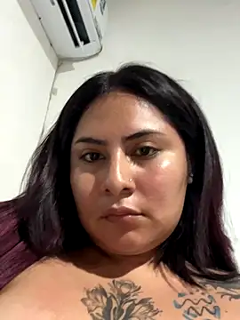 Edalyn29 online show from January 6, 2026, 6:50 am