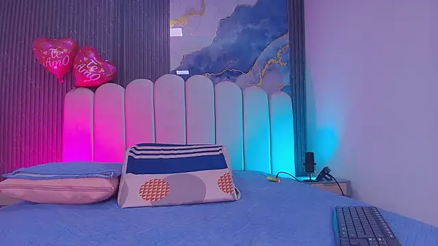 abbyrouss  online show from March 6, 2026, 3:14 am