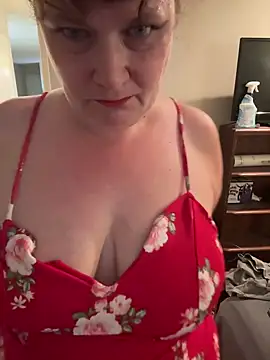 VelvetRivers online show from September 9, 2025, 6:24 am