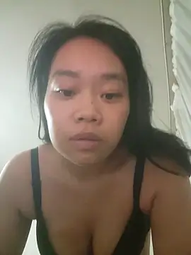 xiaohuihuiyo online show from September 14, 2025, 12:37 pm