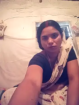 Snapshot of Notyriya7 chatting on March 27, 2026, 1:33 am Notyriya7 online show from March 27, 2026, 1:33 am