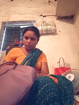 Snapshot of Notyriya7 chatting on April 3, 2026, 1:03 am Notyriya7 online show from April 3, 2026, 1:03 am