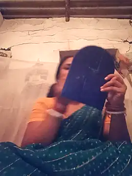 Snapshot of Notyriya7 chatting on April 4, 2026, 4:48 pm Notyriya7 online show from April 4, 2026, 4:48 pm