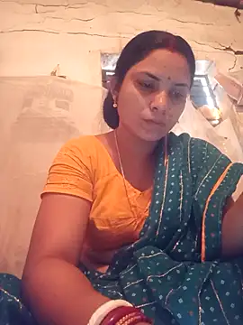 Snapshot of Notyriya7 chatting on April 5, 2026, 5:26 am Notyriya7 online show from April 5, 2026, 5:26 am