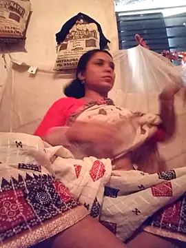 Snapshot of Notyriya7 chatting on April 6, 2026, 7:42 am Notyriya7 online show from April 6, 2026, 7:42 am