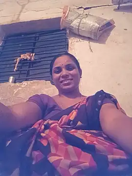 Notyriya7 online show from May 28, 2026, 5:10 pm
