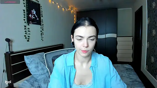 bonnybimi online show from October 27, 2025, 3:32 am