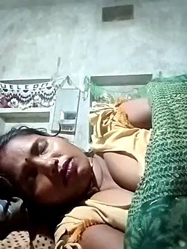 Snapshot of Cm_pooja chatting on October 14, 2025, 9:04 pm Cm pooja online show from October 14, 2025, 9:04 pm