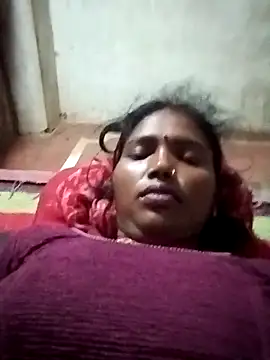 Snapshot of Cm_pooja chatting on October 18, 2025, 11:05 pm Cm pooja online show from October 18, 2025, 11:05 pm