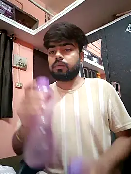 soniriyaa010101 online show from June 6, 2026, 7:29 pm