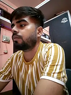 soniriyaa010101 online show from August 4, 2026, 7:16 pm
