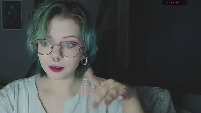 Alice Zev online show from October 7, 2025, 9:34 pm