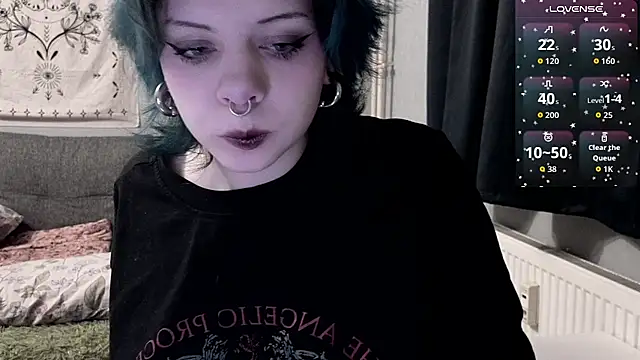 Alice Zev online show from November 19, 2025, 9:26 pm