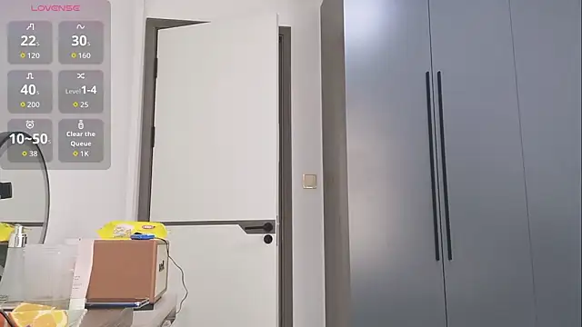 luckckcj online show from March 8, 2026, 5:33 am