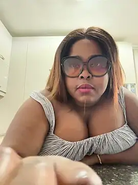 Chubbychicks22 online show from September 9, 2025, 10:48 am