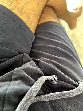 sunnu 97  online show from September 12, 2025, 5:51 am