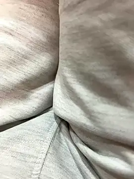 sunnu 97  online show from November 3, 2025, 6:47 am