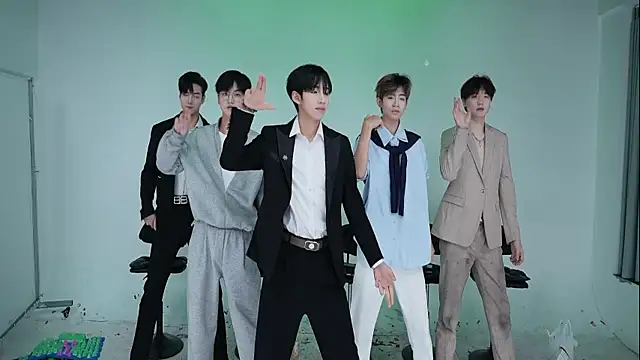 JL-sweetbaby1 online show from October 10, 2025, 2:16 pm