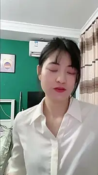 xuanxuanOo online show from September 23, 2025, 8:50 am