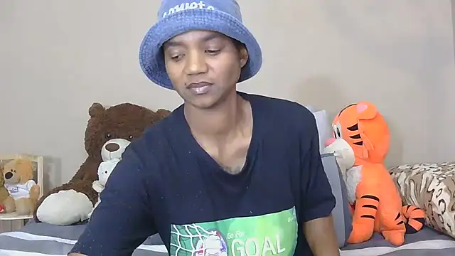 JANIELEE online show from September 22, 2025, 8:44 pm