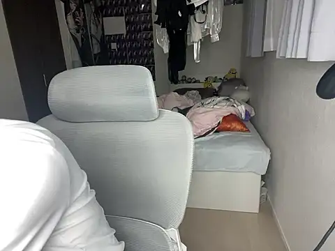 Snapshot of naginagisan chatting on July 6, 2026, 12:02 pm naginagisan online show from July 6, 2026, 12:02 pm