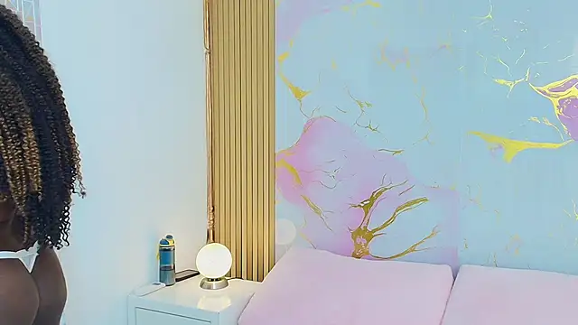 Snapshot of AlishaDixon chatting on October 24, 2025, 11:39 am AlishaDixon online show from October 24, 2025, 11:39 am