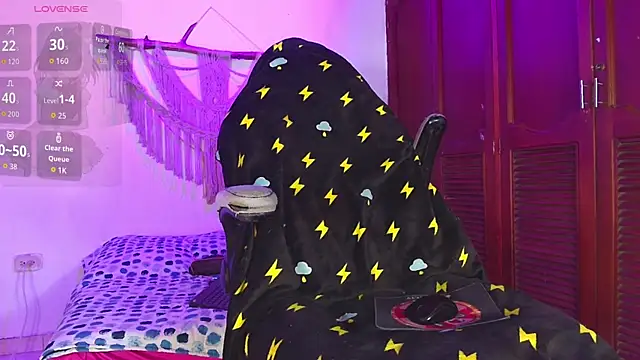 chloe tgn online show from September 21, 2025, 12:07 pm